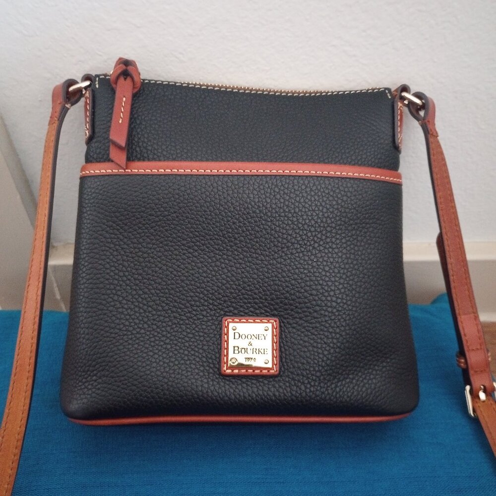 Dooney & Bourke Pebble Grain Letter Carrier Crossbody bag